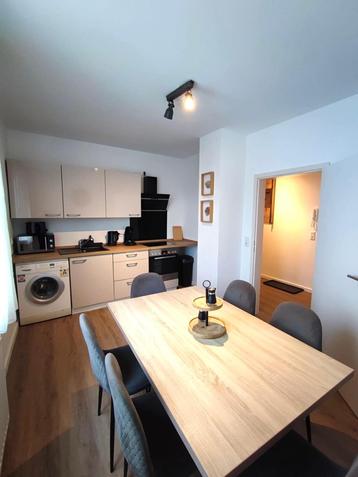 Rtr Essen - Fuer Bis Zu 8 Personen - Voll Ausgestattet - Zentral Limbecker Platz - Messe - Uniklinikum - Smart Tv - Modern Apartment Ngoại thất bức ảnh