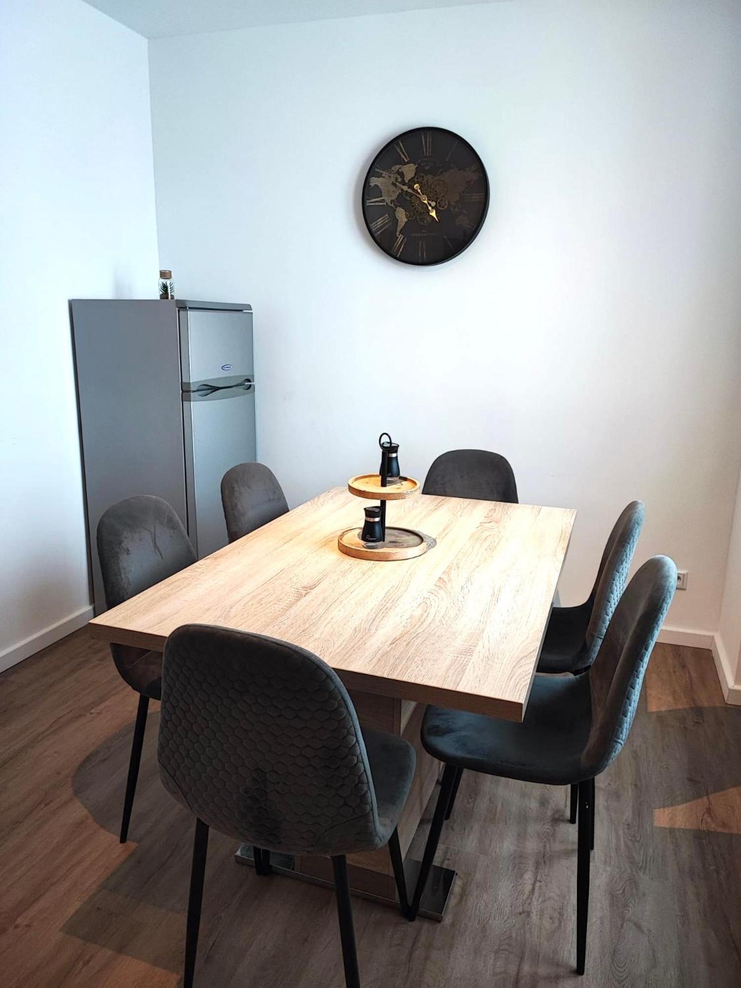 Rtr Essen - Fuer Bis Zu 8 Personen - Voll Ausgestattet - Zentral Limbecker Platz - Messe - Uniklinikum - Smart Tv - Modern Apartment Ngoại thất bức ảnh