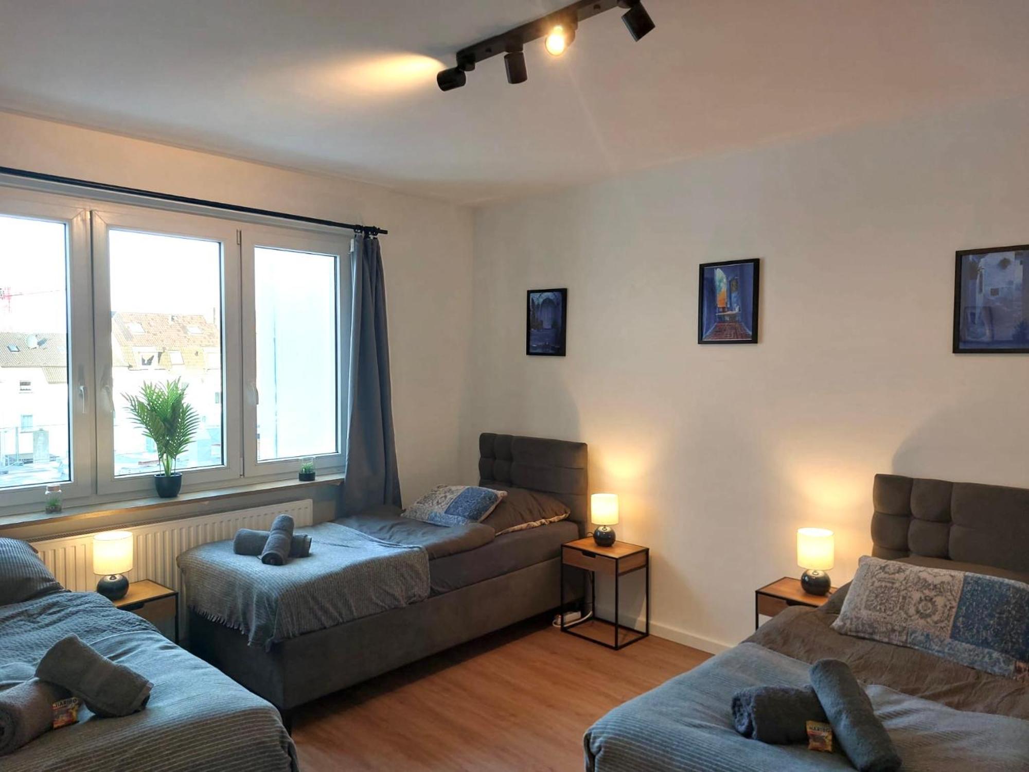 Rtr Essen - Fuer Bis Zu 8 Personen - Voll Ausgestattet - Zentral Limbecker Platz - Messe - Uniklinikum - Smart Tv - Modern Apartment Ngoại thất bức ảnh